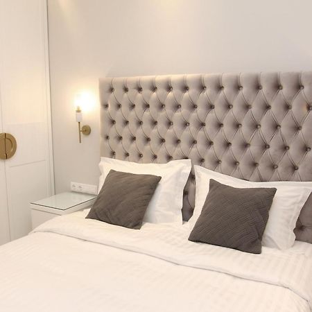 Central Metropolis Luxury Living Атина Екстериор снимка
