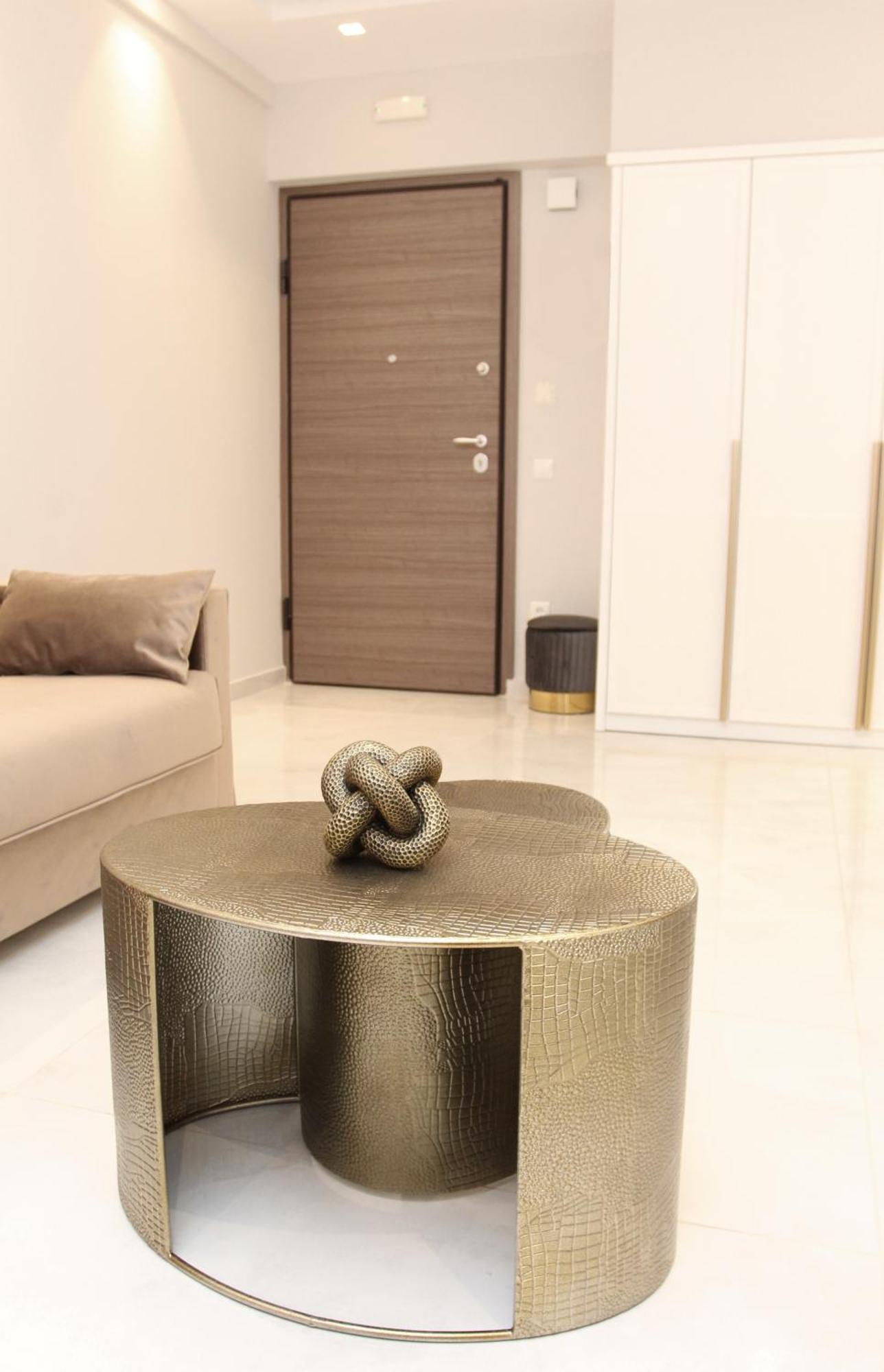 Central Metropolis Luxury Living Атина Екстериор снимка